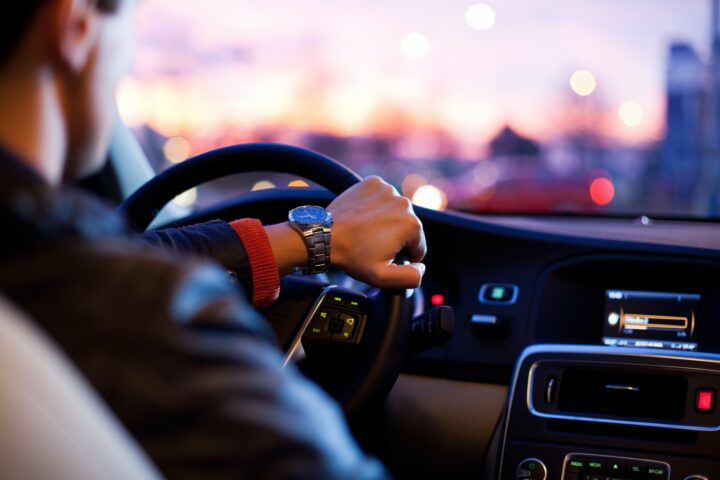 Où puis-je louer une voiture à Tanger ? Quel est le prix de la location d'une voiture à Tanger ? Quelles sont les conditions pour louer une voiture à Tanger ? Est-ce qu'il faut un permis de conduire international pour louer une voiture à Tanger ? Faut-il une carte de crédit pour louer une voiture à Tanger ? Quels types de voitures peut-on louer à Tanger ? La location de voiture à Tanger est-elle disponible pour les conducteurs jeunes (moins de 25 ans) ? Est-ce que l'assurance est incluse dans la location de voiture à Tanger ? Puis-je louer une voiture à Tanger pour une journée seulement ? Puis-je louer une voiture à Tanger et la restituer dans une autre ville ? Est-ce que la location de voiture à Tanger est disponible à l’aéroport ? Puis-je louer une voiture avec un chauffeur à Tanger ? Comment réserver une voiture de location à Tanger ? Est-ce que la location de voiture à Tanger comprend le kilométrage illimité ? Quels sont les âges minimum et maximum pour louer une voiture à Tanger ? Est-ce qu'il y a des restrictions de conduite avec une voiture de location à Tanger ? Puis-je louer une voiture à Tanger si je ne parle pas bien français ?
